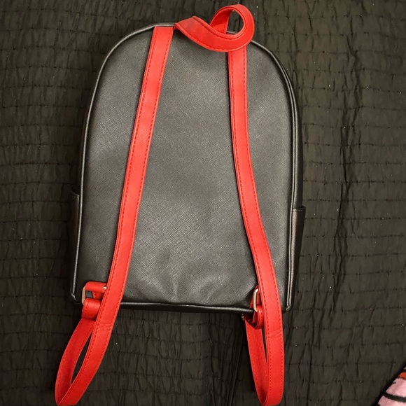 ✨SOLD✨Ghostface backpack - Picture 2 of 2